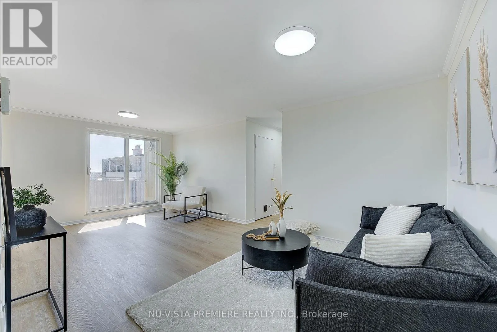602 - 1102 JALNA BOULEVARD, #602