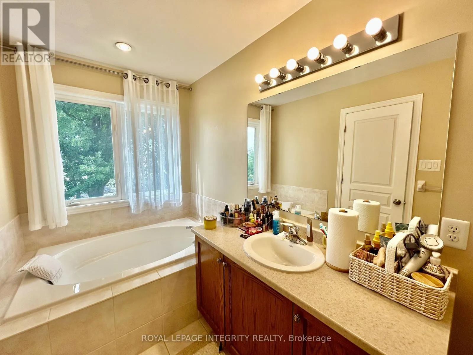 427 CELTIC RIDGE CRESCENT