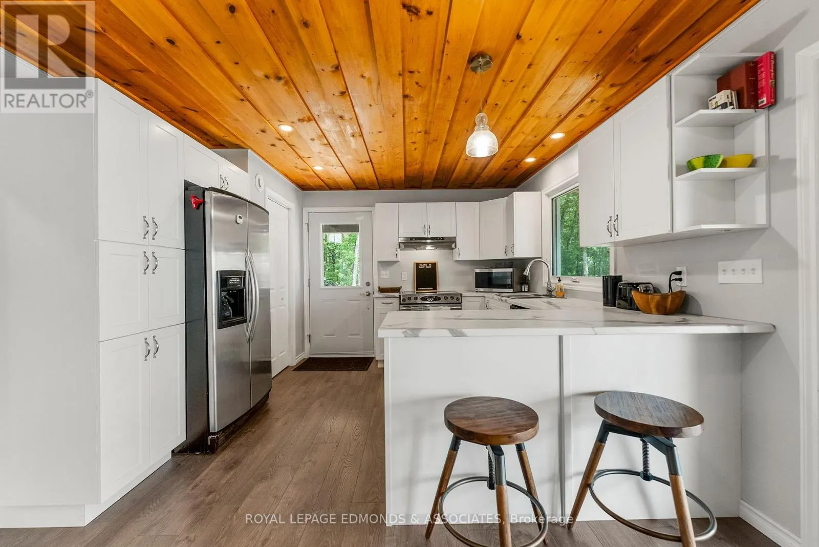 358 LACHLAN LANE