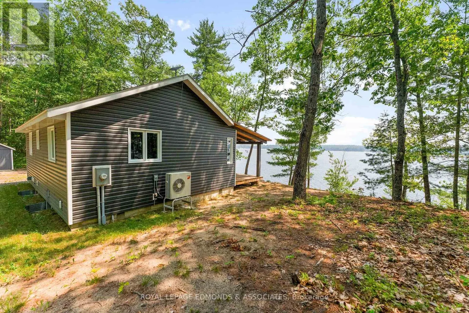 358 LACHLAN LANE
