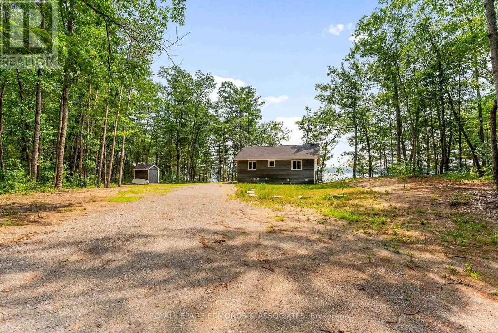 358 LACHLAN LANE