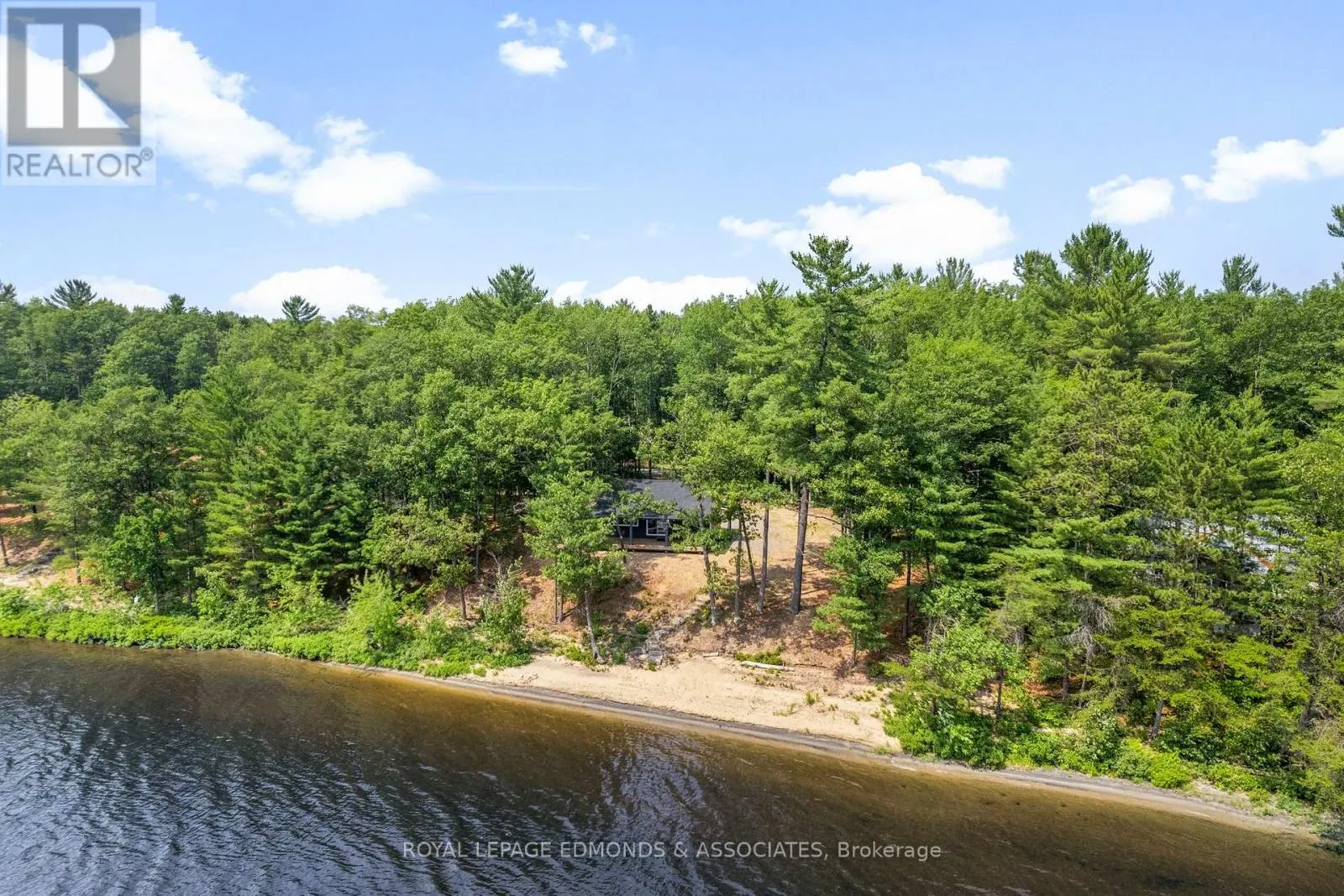 358 LACHLAN LANE