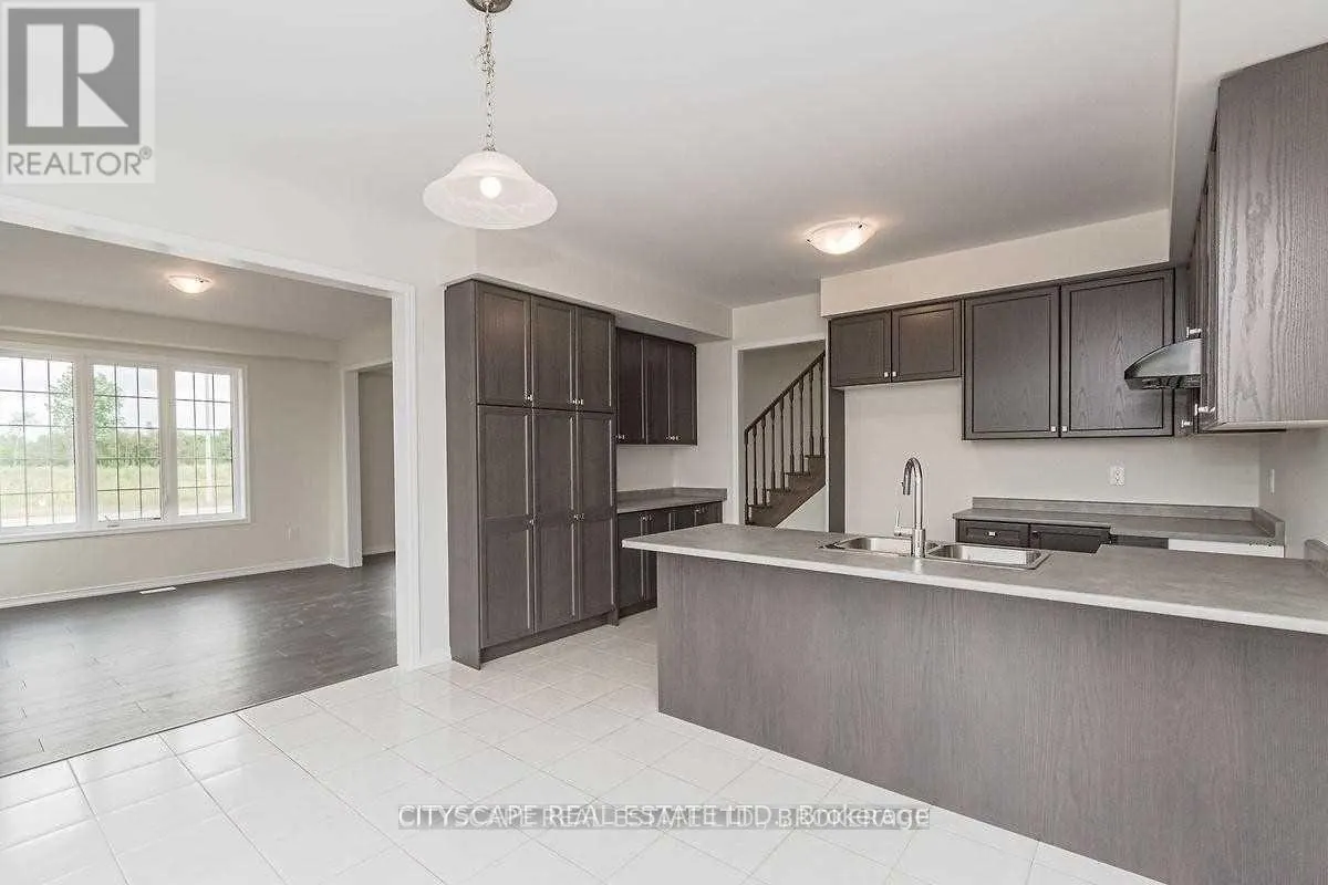 2 ALEXANDRA DRIVE