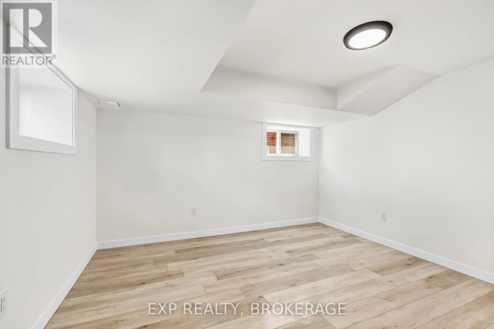 3 - 493 COLLEGE STREET, #3