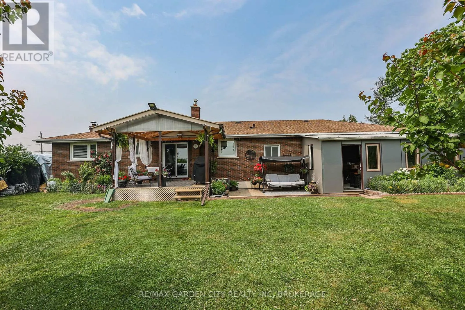 4399 FIFTEENTH STREET