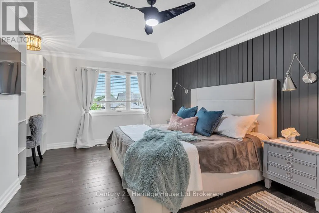 12 OLIVER CRESCENT
