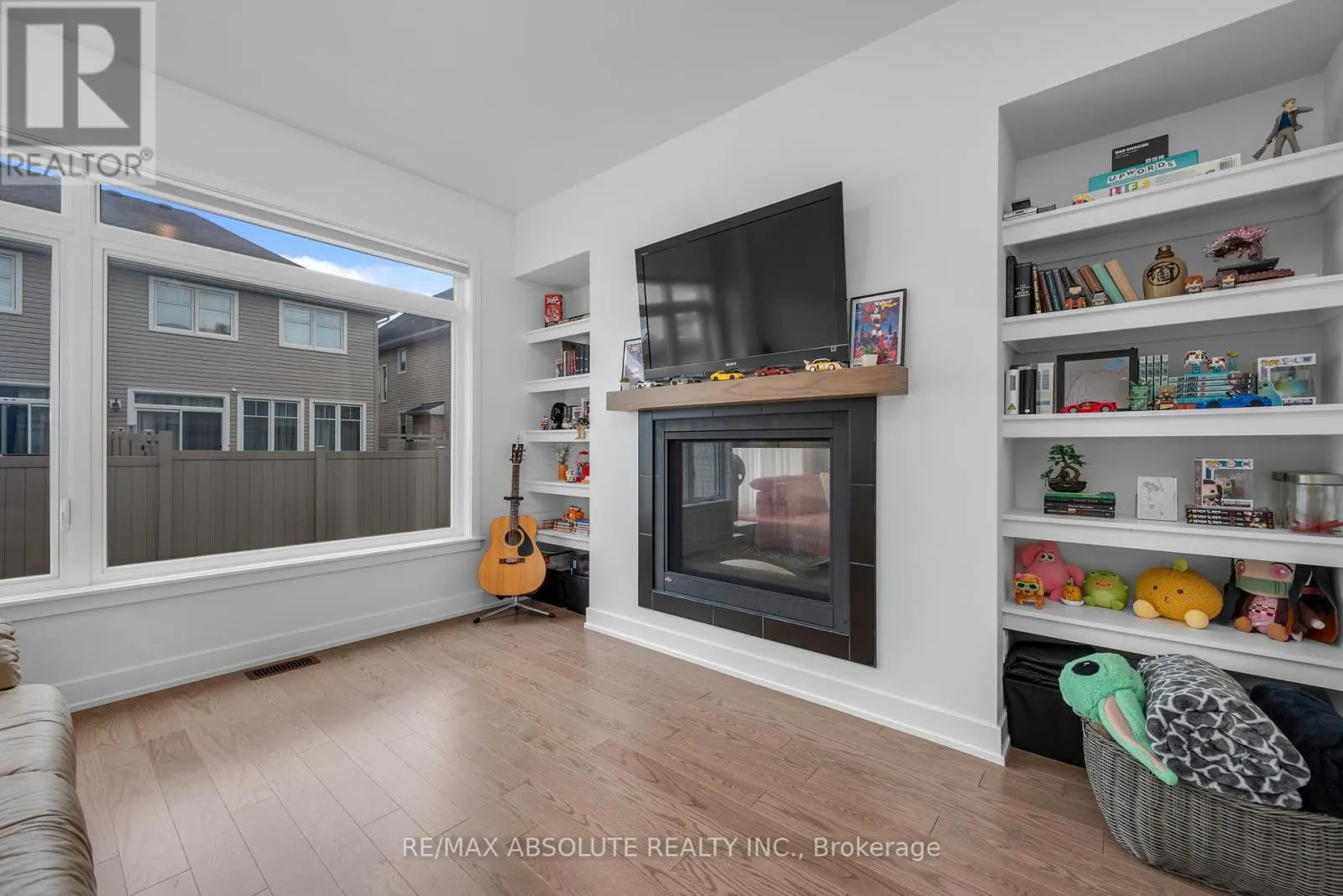 207 OSTERLEY WAY