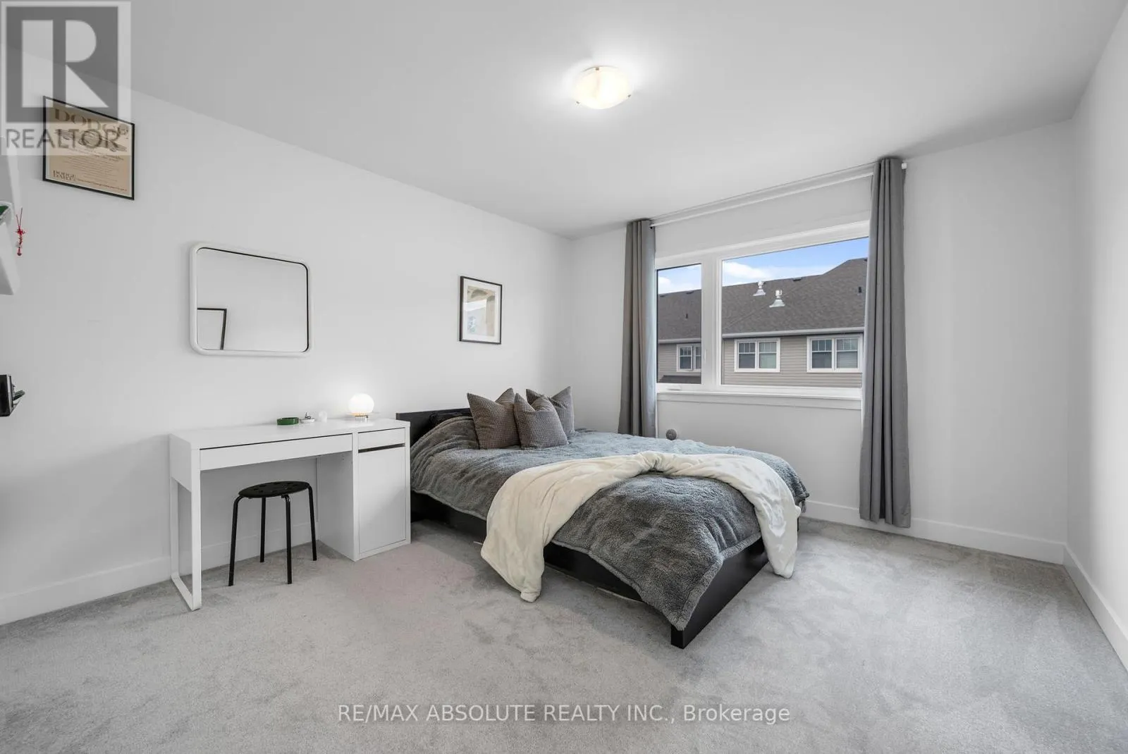 207 OSTERLEY WAY