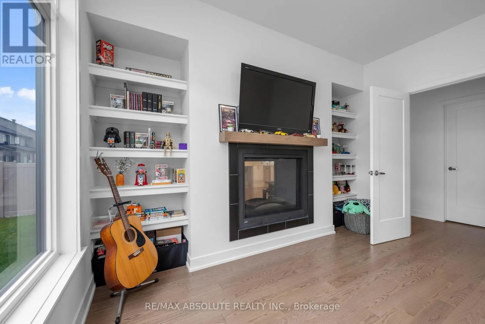 207 OSTERLEY WAY