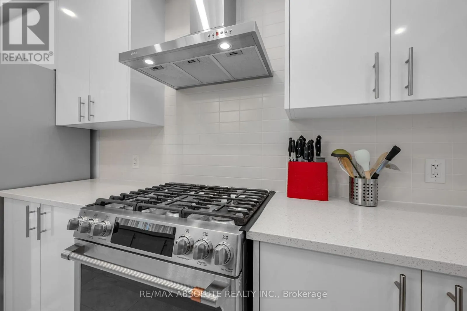 207 OSTERLEY WAY
