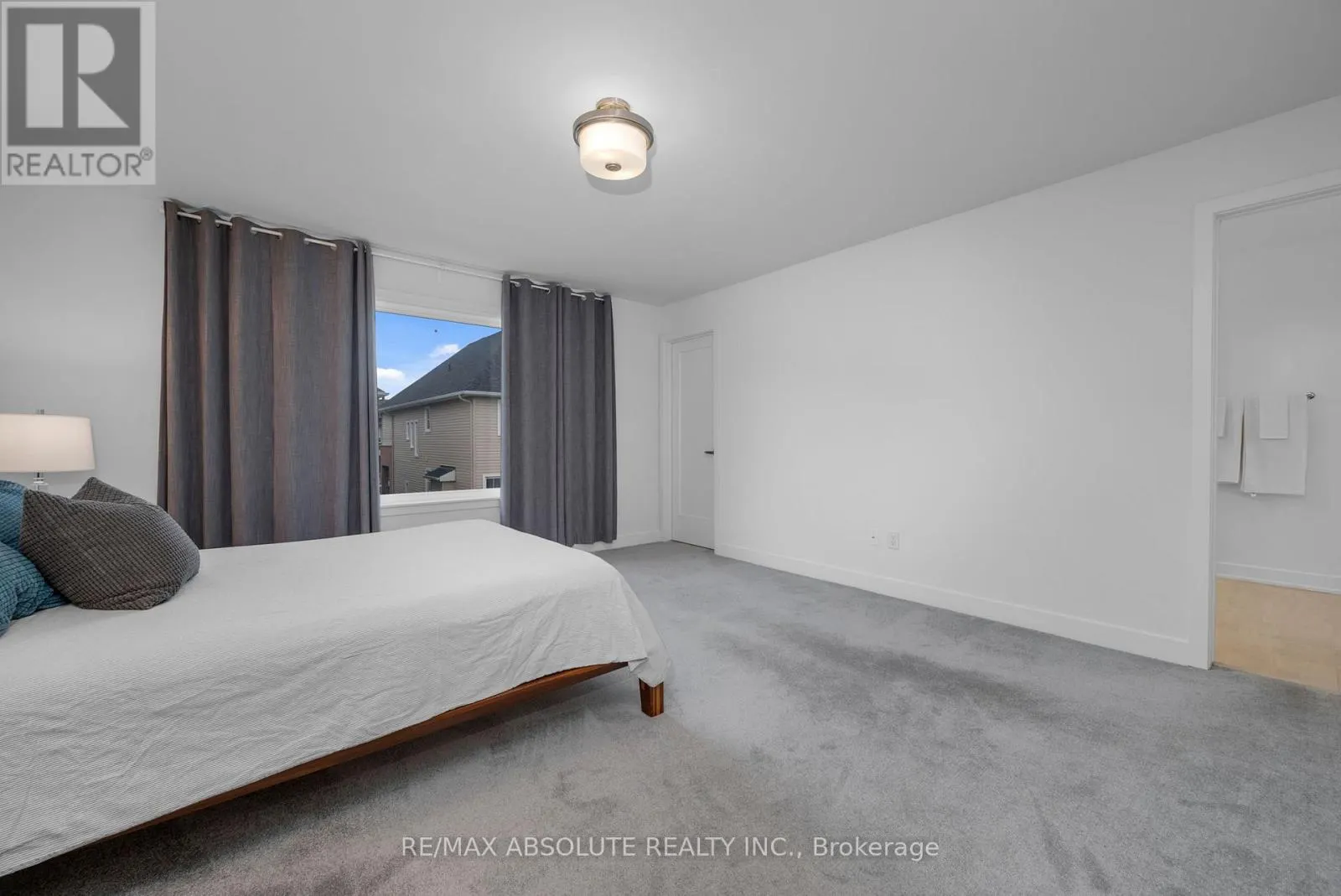 207 OSTERLEY WAY
