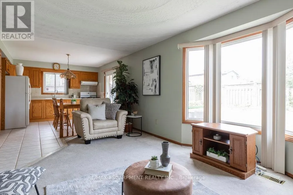 87 STRAWBERRY DRIVE