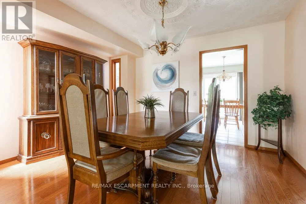 87 STRAWBERRY DRIVE