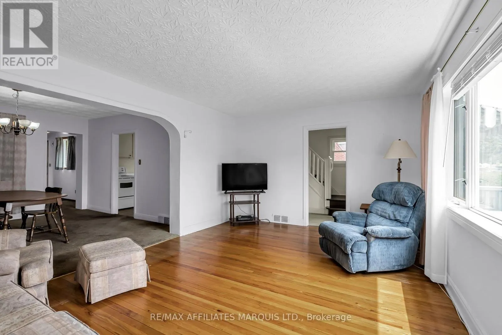 1507 QUEEN STREET
