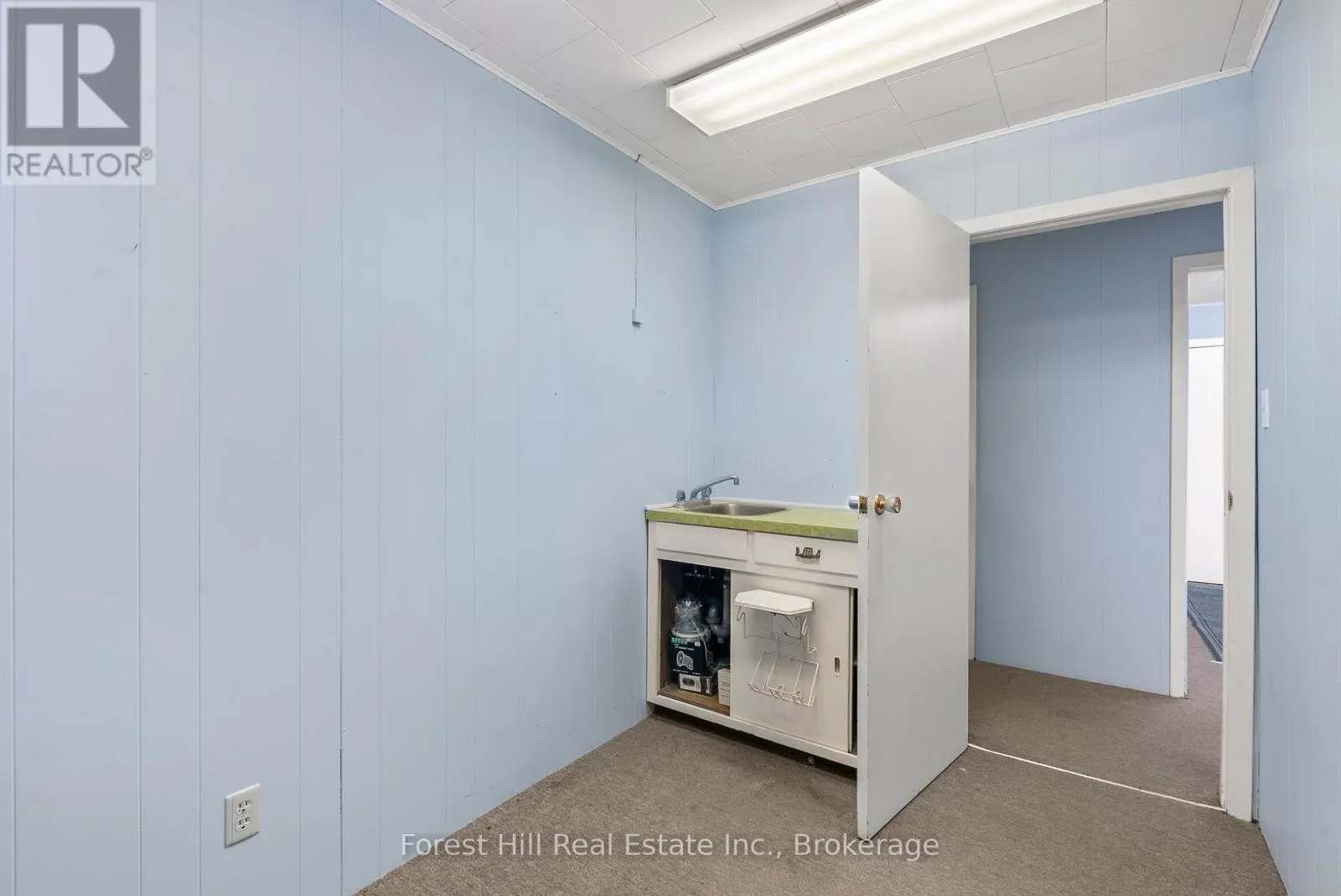 UNIT #5 - 868 3RD AVENUE E, #Unit #5