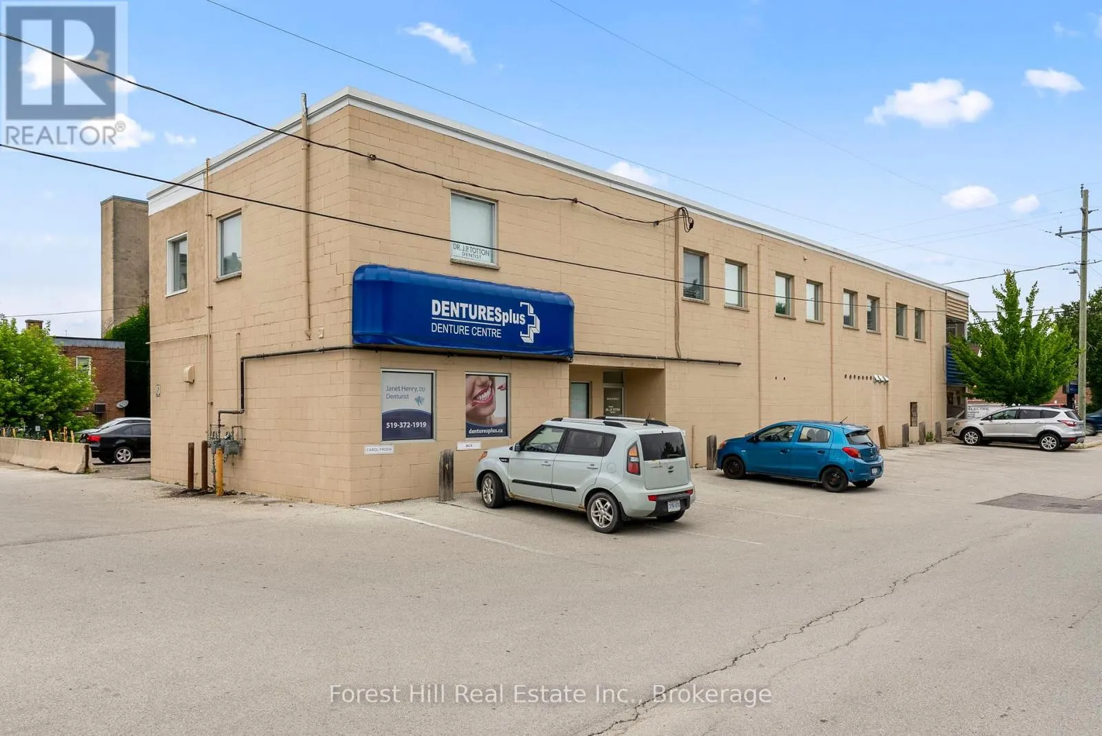 UNIT #3 - 868 3RD AVENUE E, #Unit #3