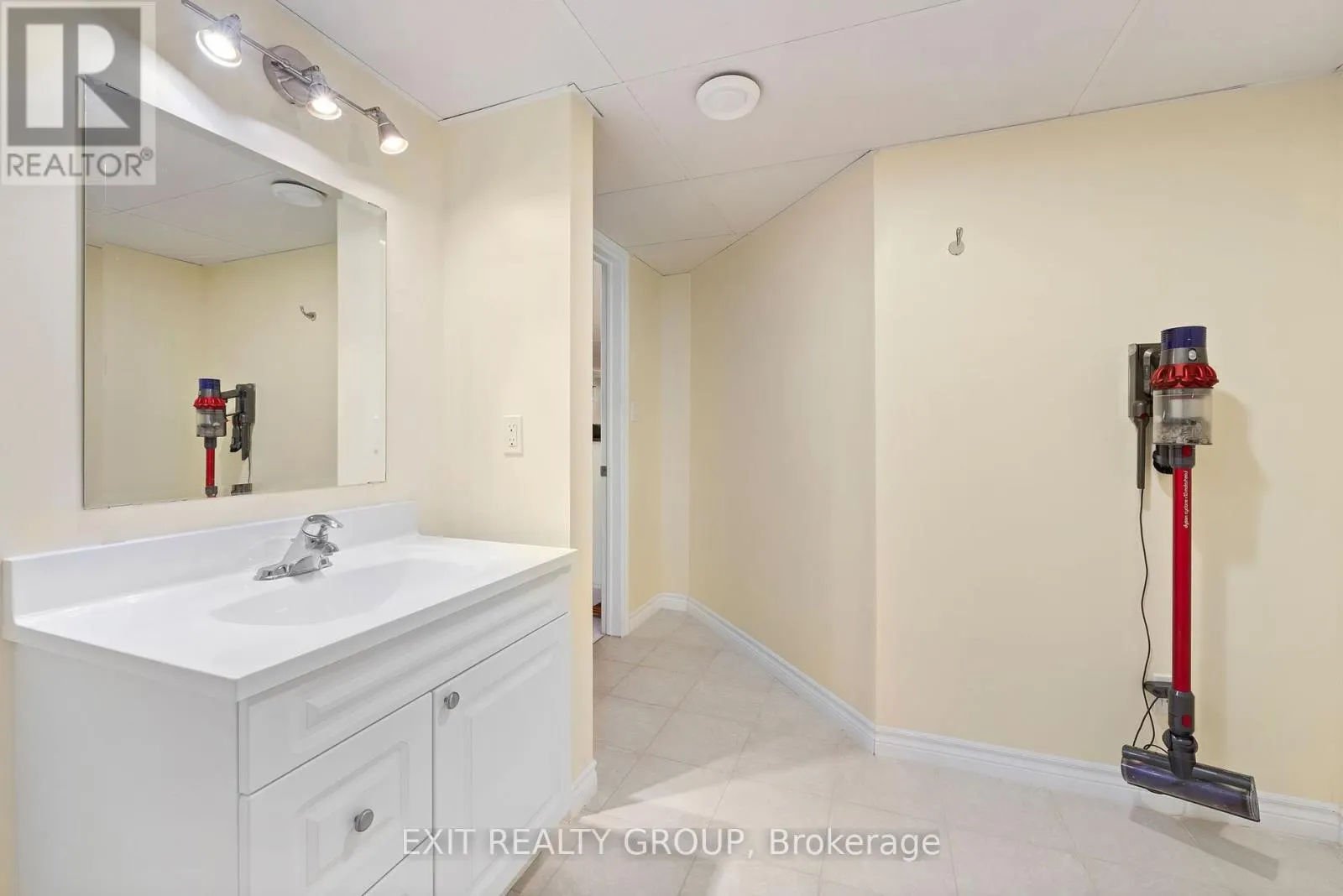 26 ALETHA DRIVE