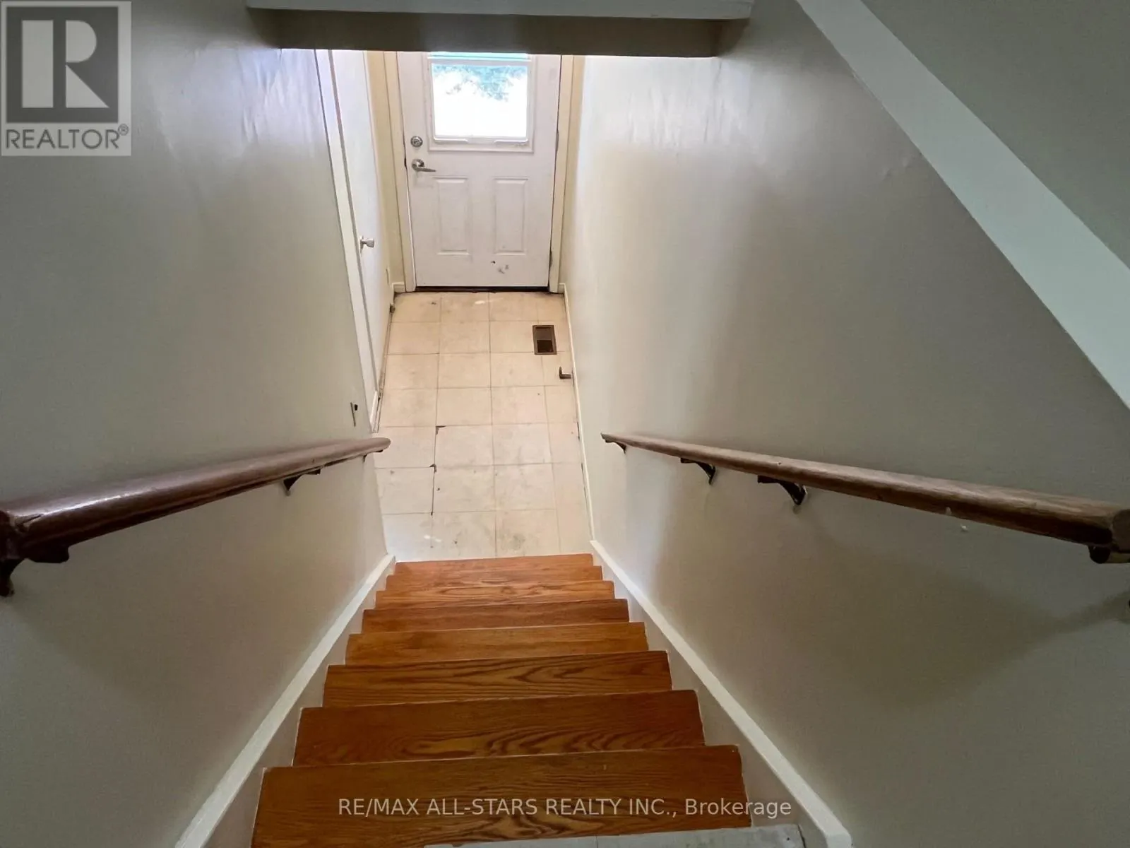 53 MARYKNOLL AVENUE