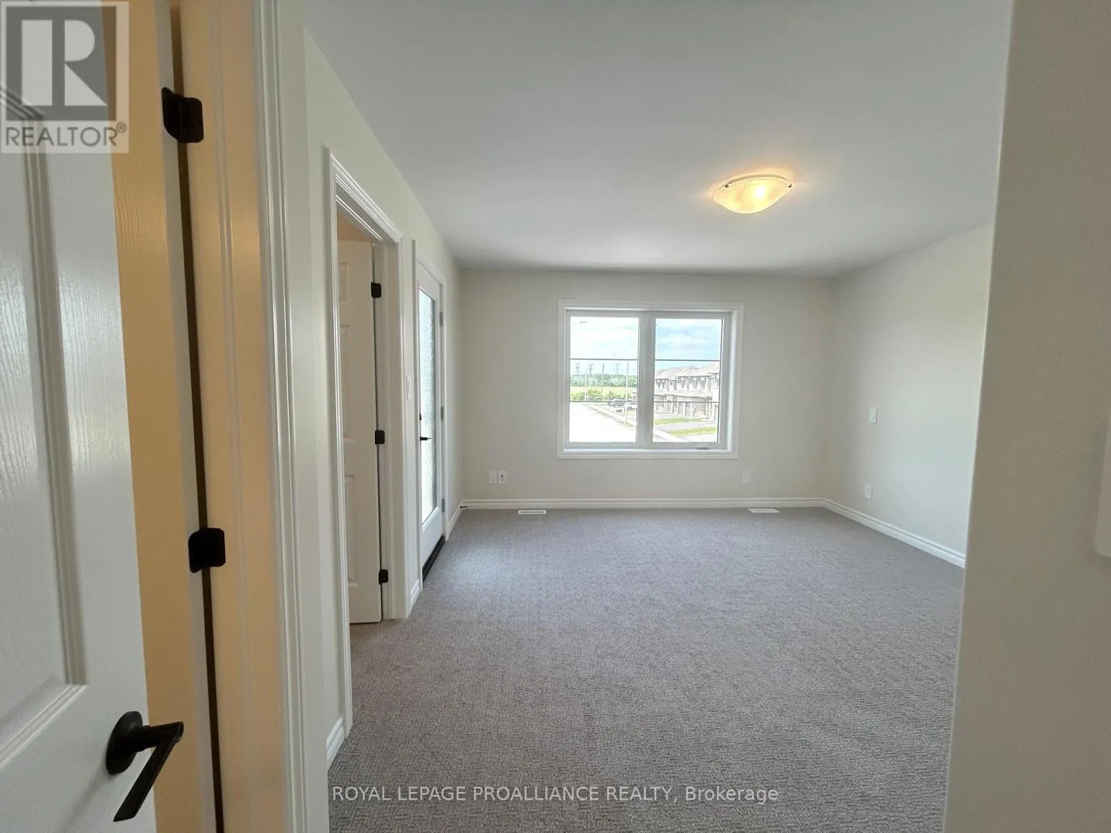 16 RIVERSTONE WAY