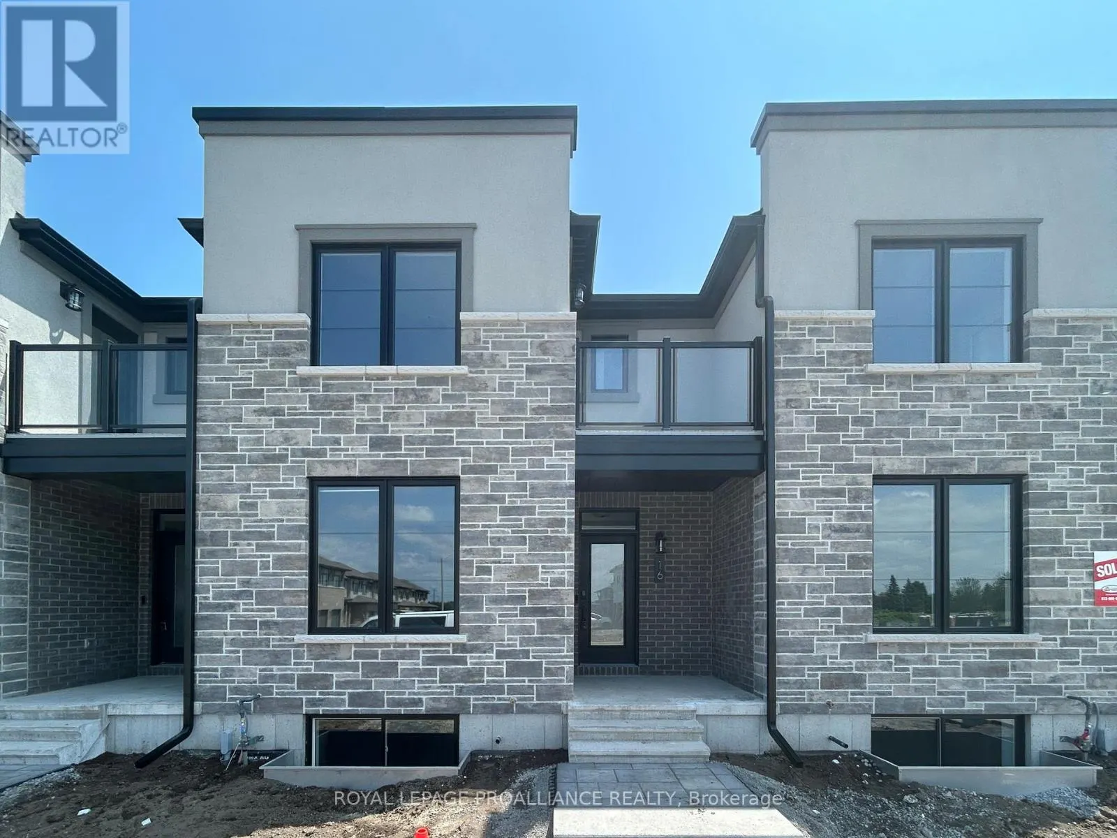 16 RIVERSTONE WAY