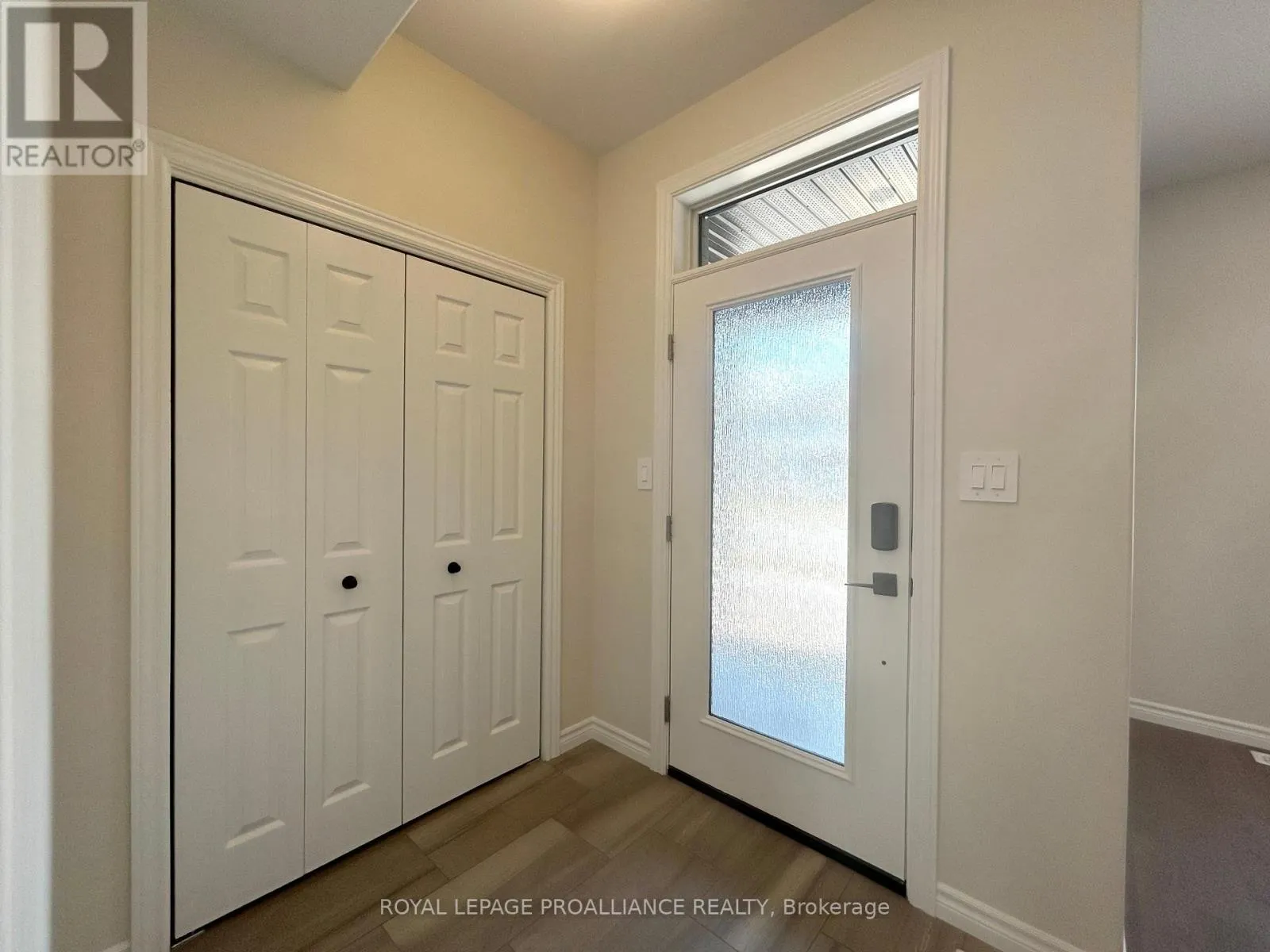 16 RIVERSTONE WAY