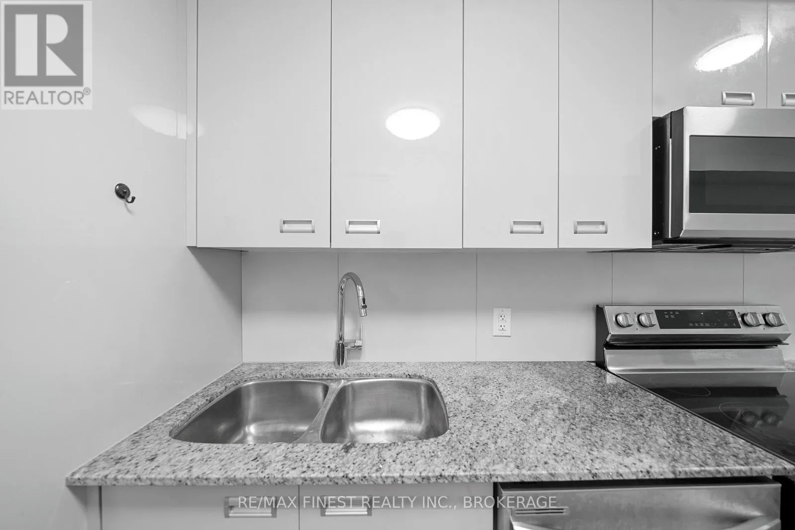 441 - 652 PRINCESS STREET, #441