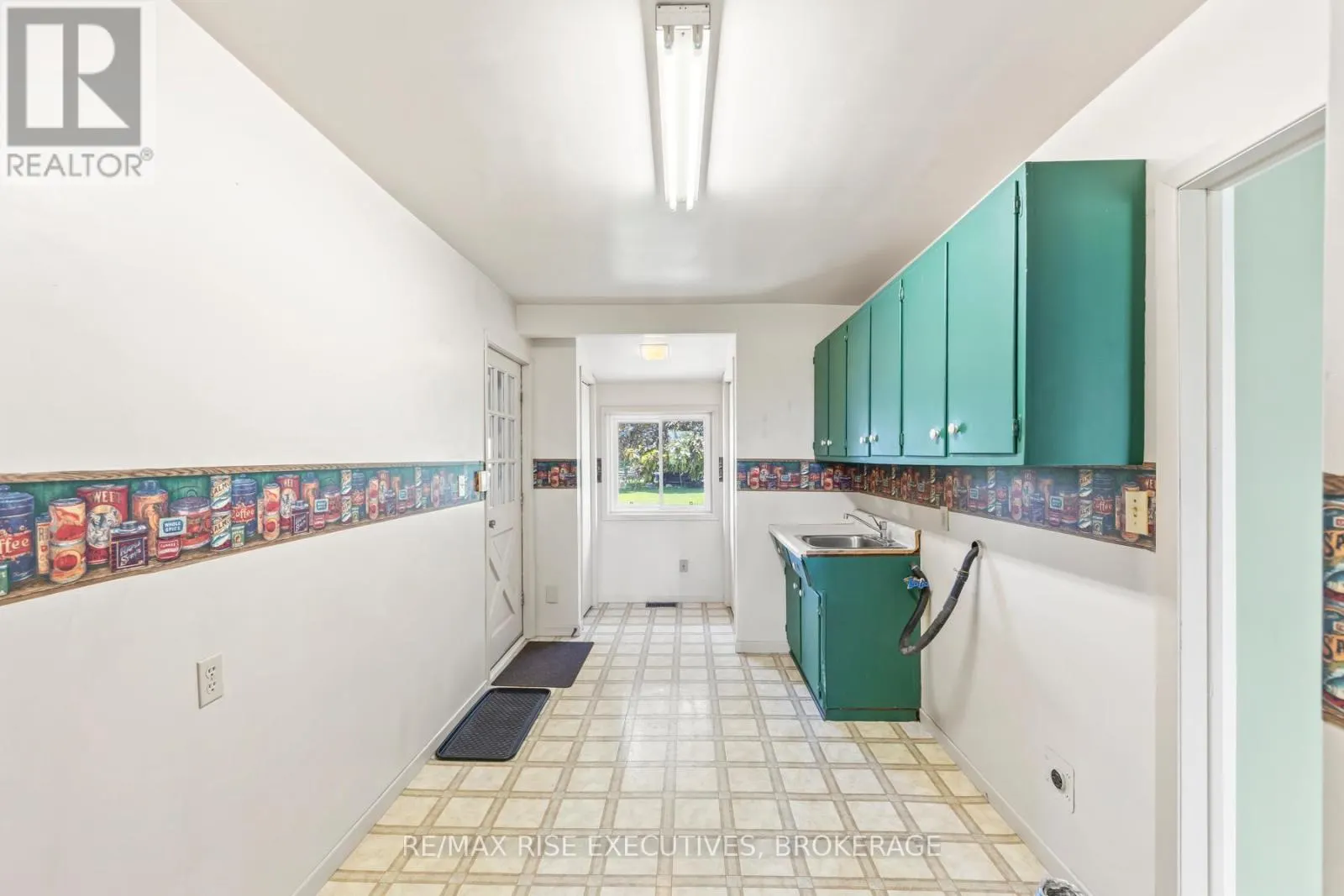 1128 TOWNLINE ROAD