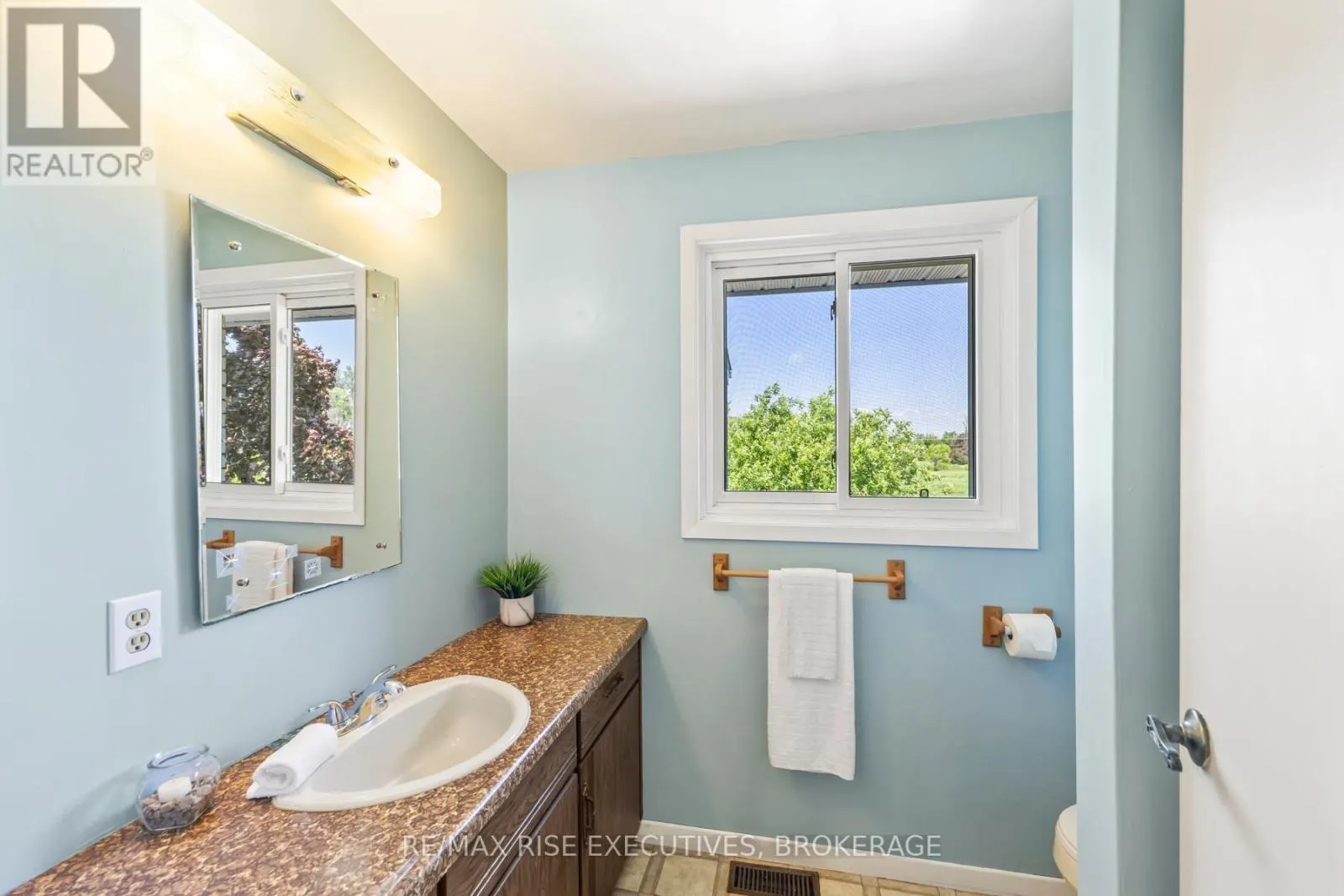 1128 TOWNLINE ROAD