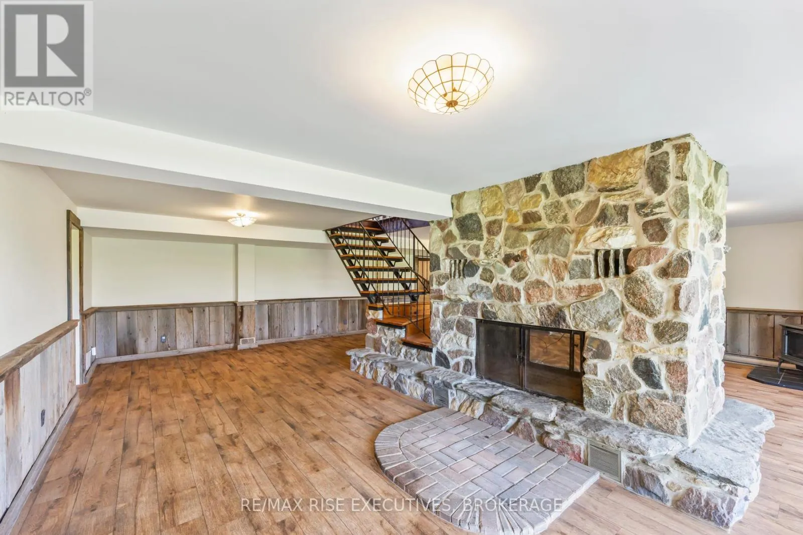 1128 TOWNLINE ROAD