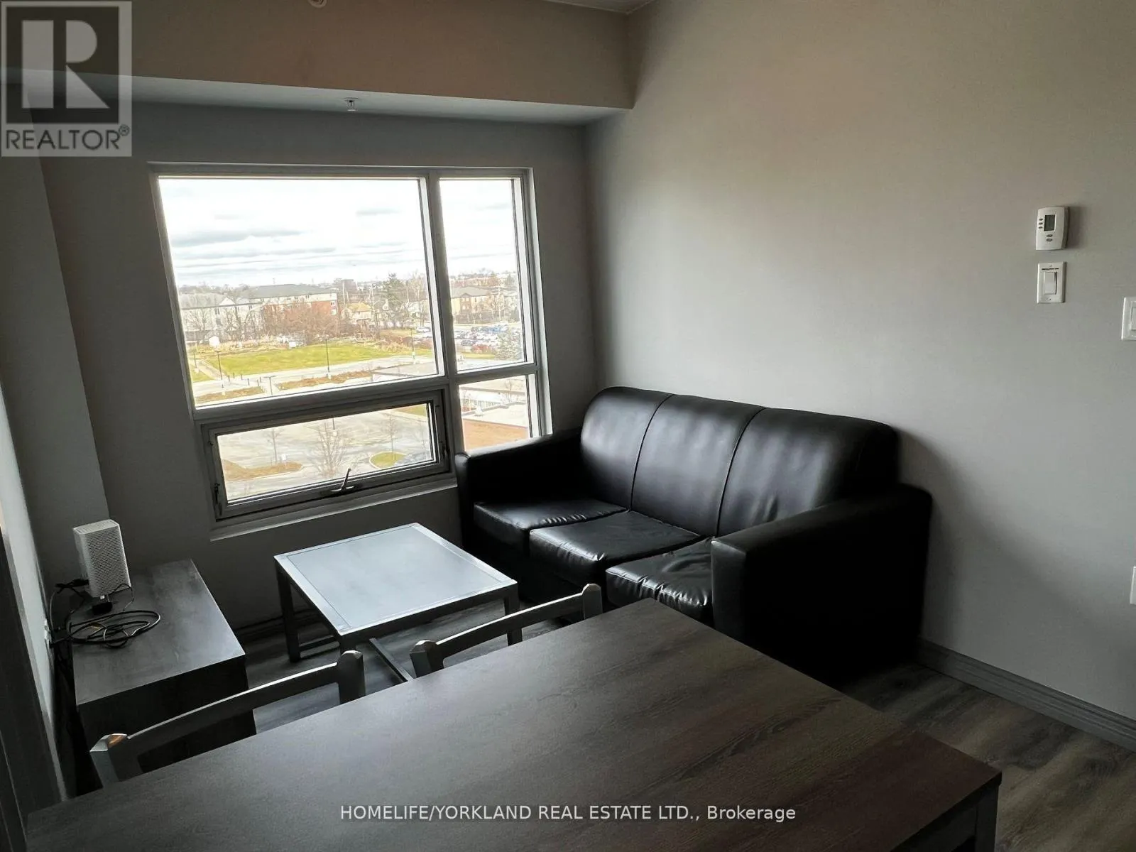 G613 - 275 LARCH STREET
