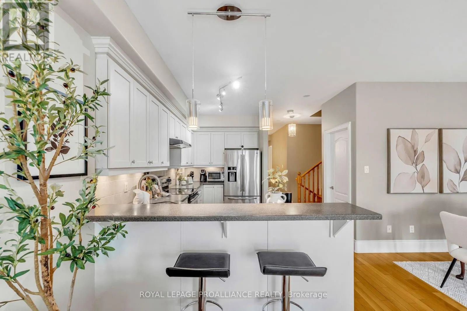 102 - 165 DIVISION STREET, #102