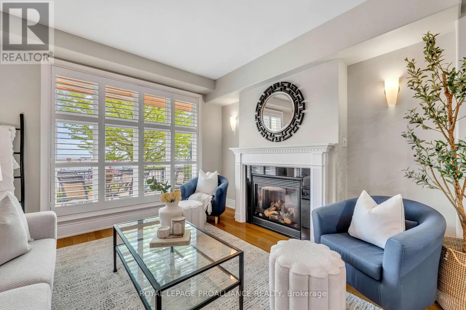 102 - 165 DIVISION STREET, #102