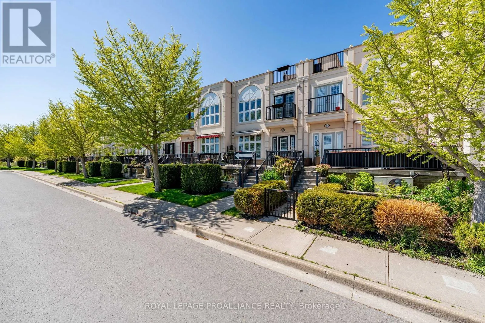 102 - 165 DIVISION STREET, #102
