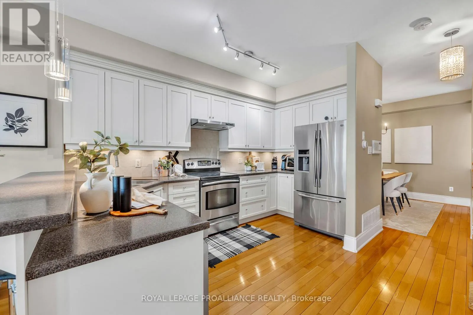 102 - 165 DIVISION STREET, #102