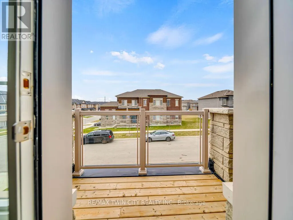 140 BLOOMFIELD CRESCENT