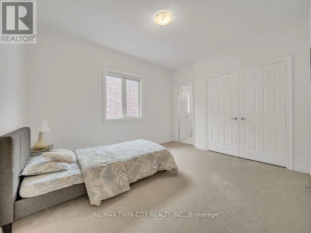 140 BLOOMFIELD CRESCENT