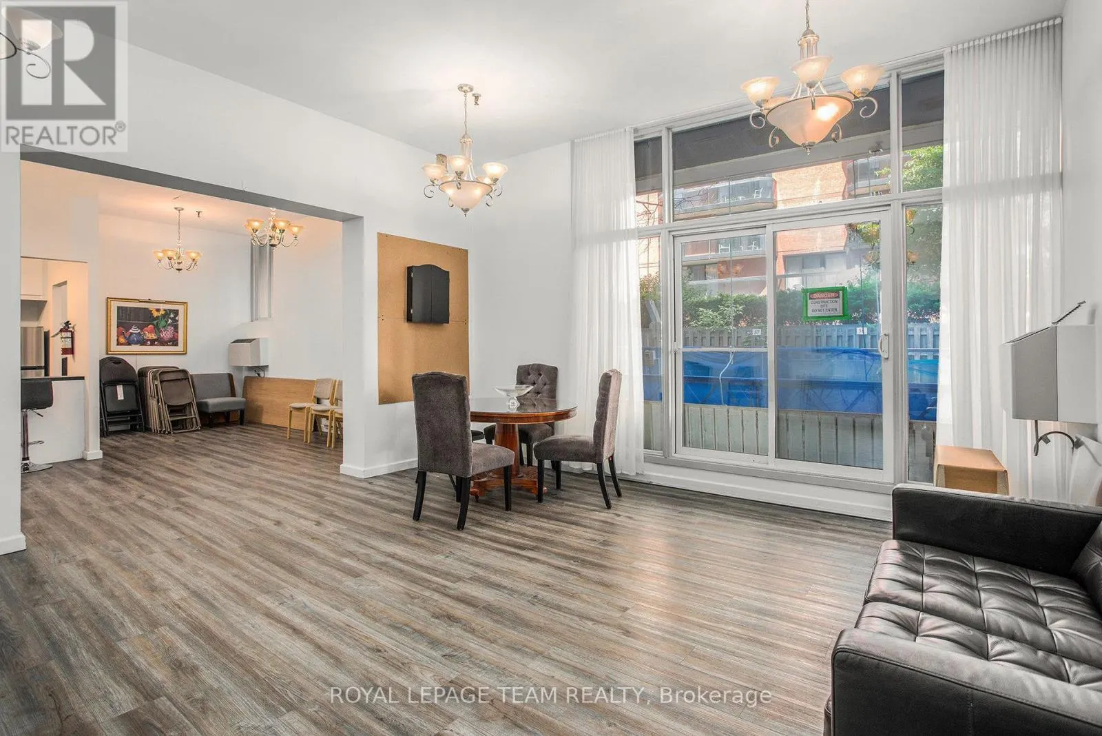 402 - 141 SOMERSET STREET W