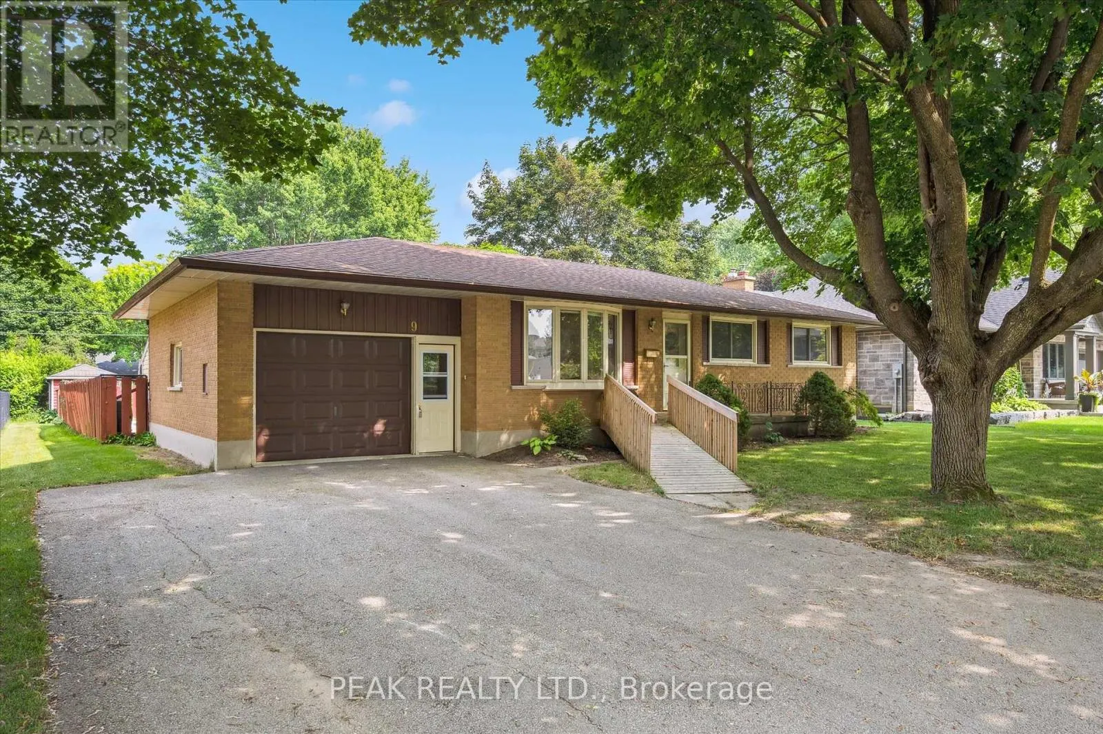 9 ROBIN DRIVE