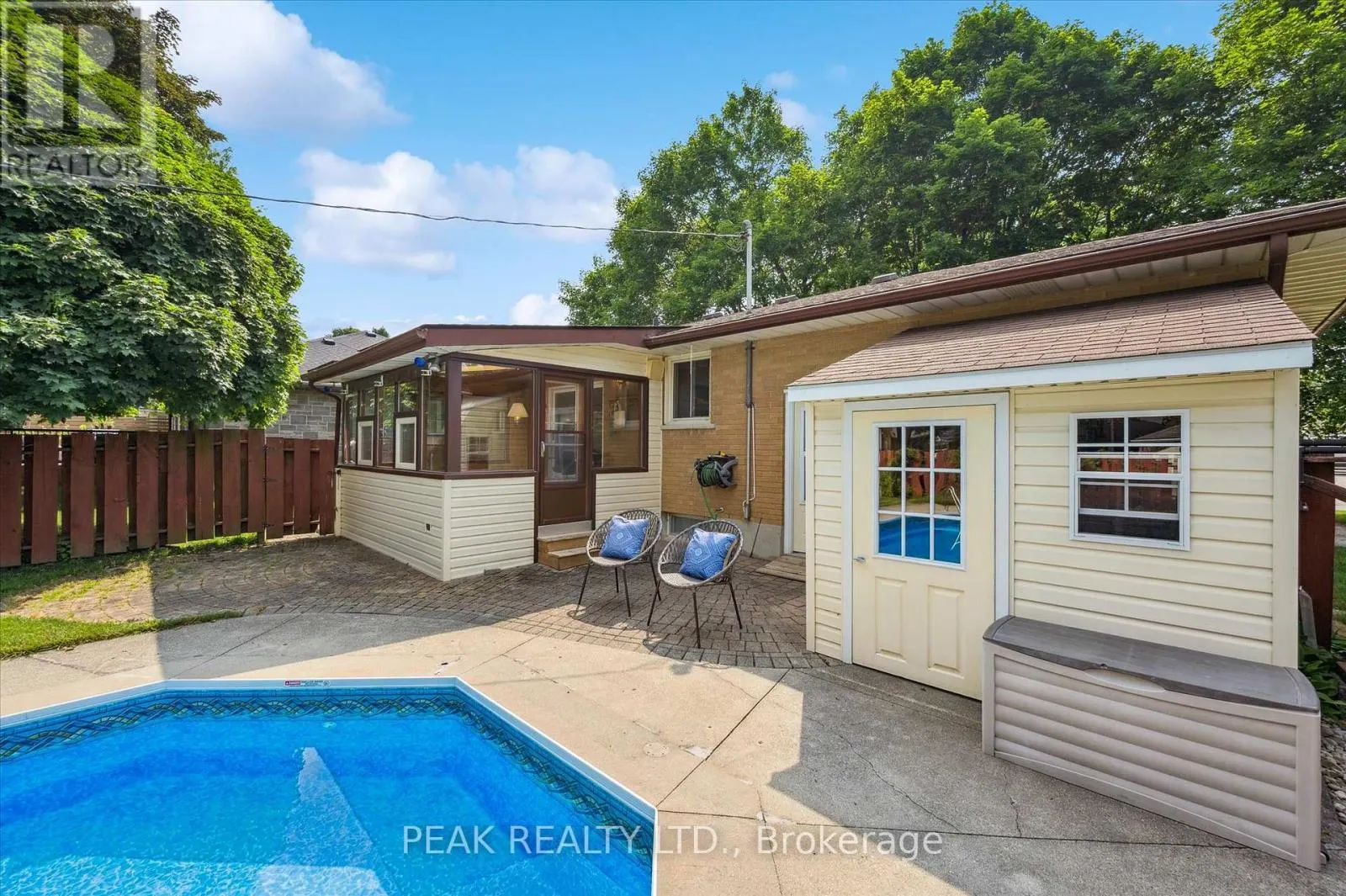 9 ROBIN DRIVE