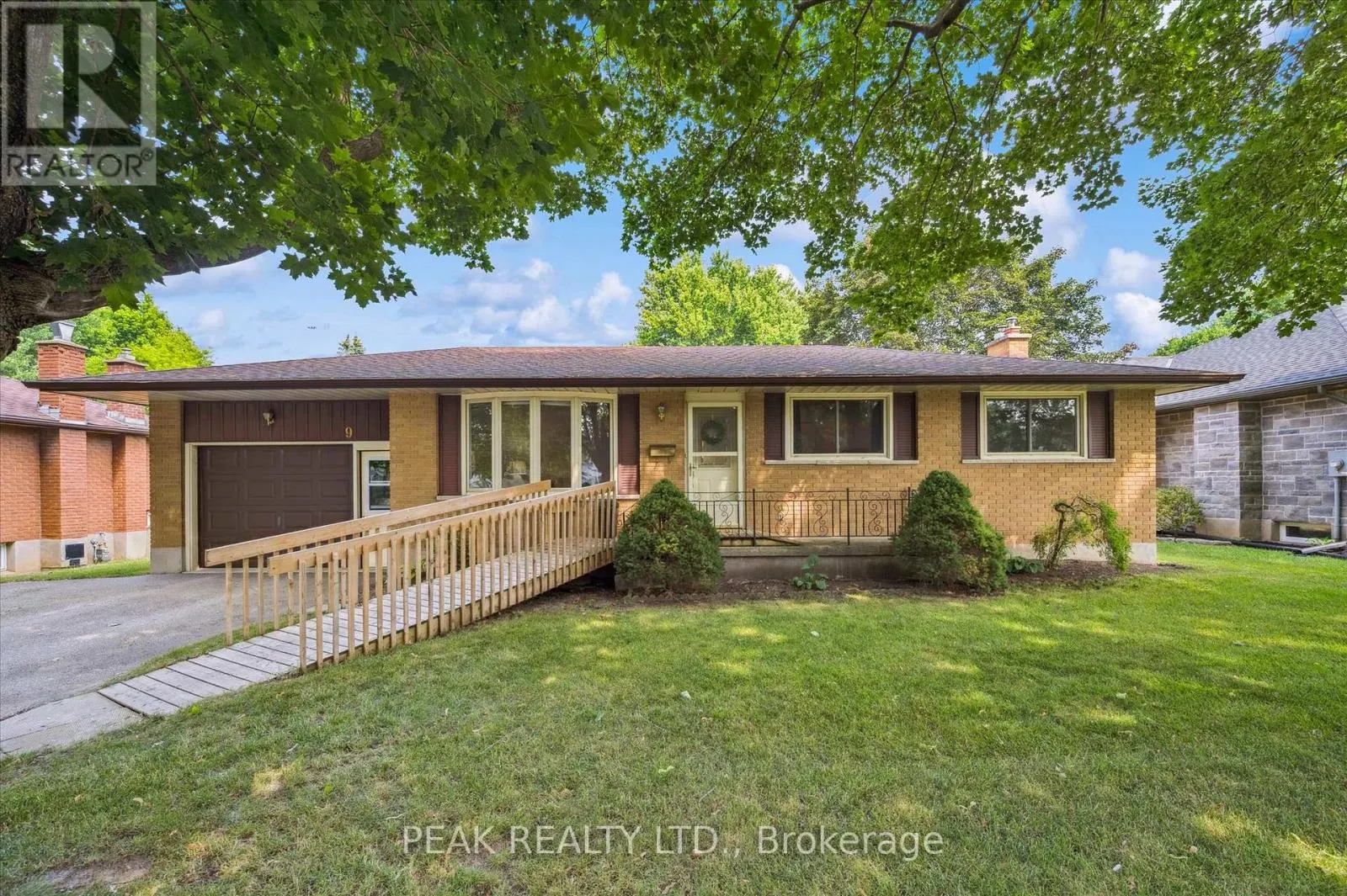 9 ROBIN DRIVE