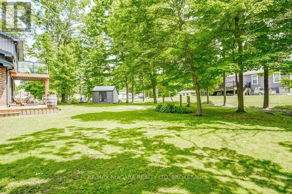 4905 MAPLEVIEW CRESCENT