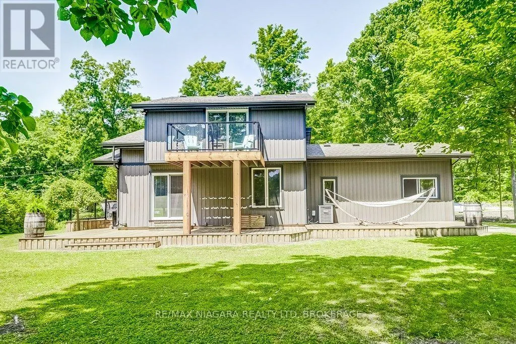 4905 MAPLEVIEW CRESCENT