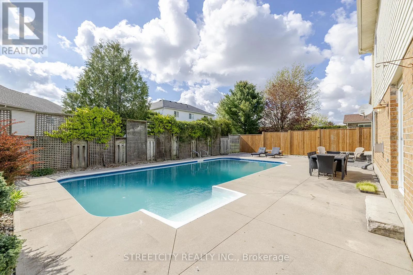 226 ANDREA CRESCENT