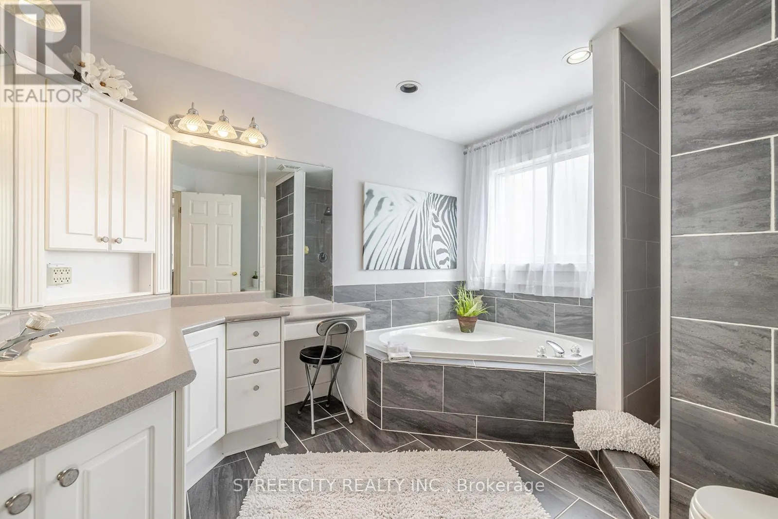226 ANDREA CRESCENT