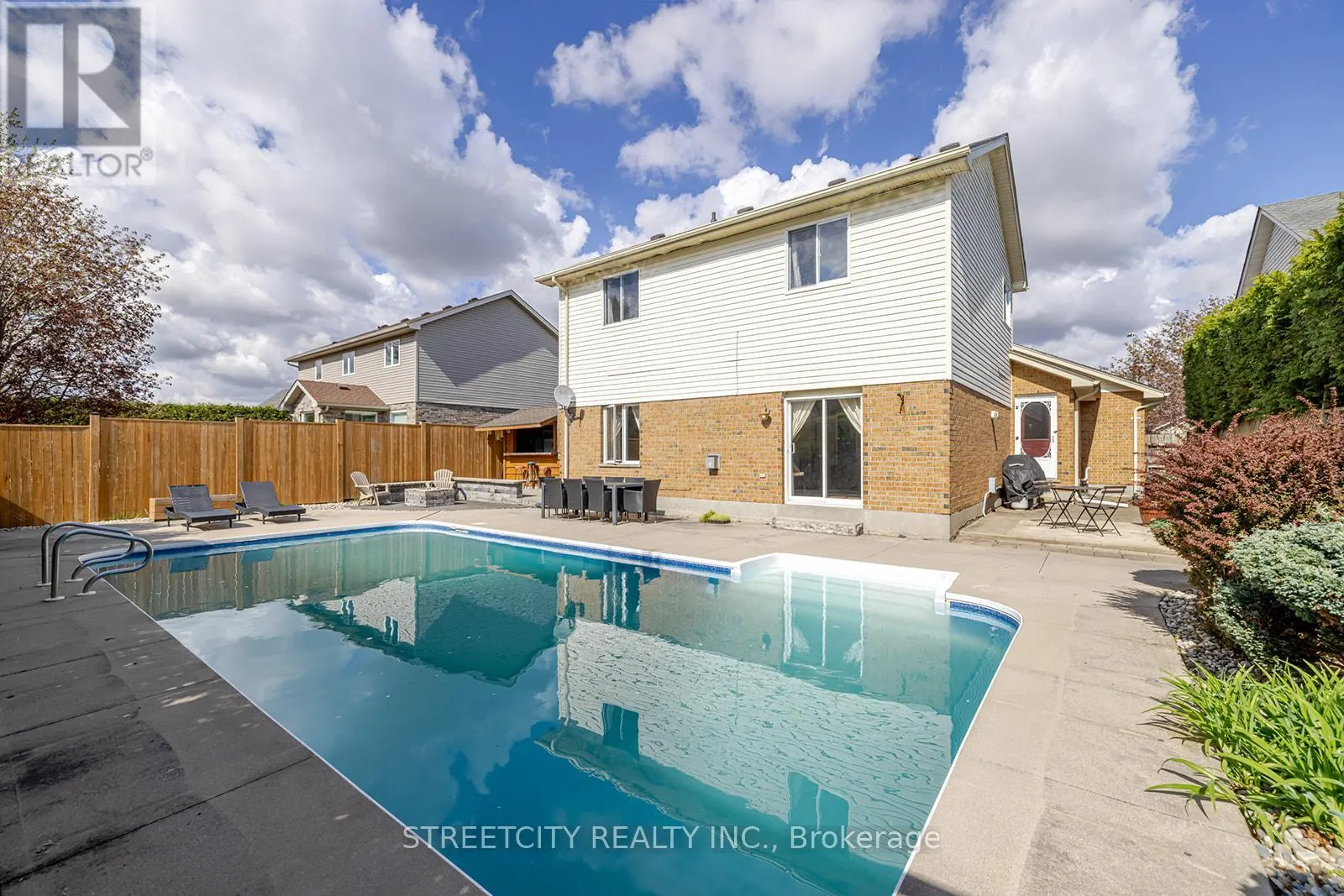 226 ANDREA CRESCENT