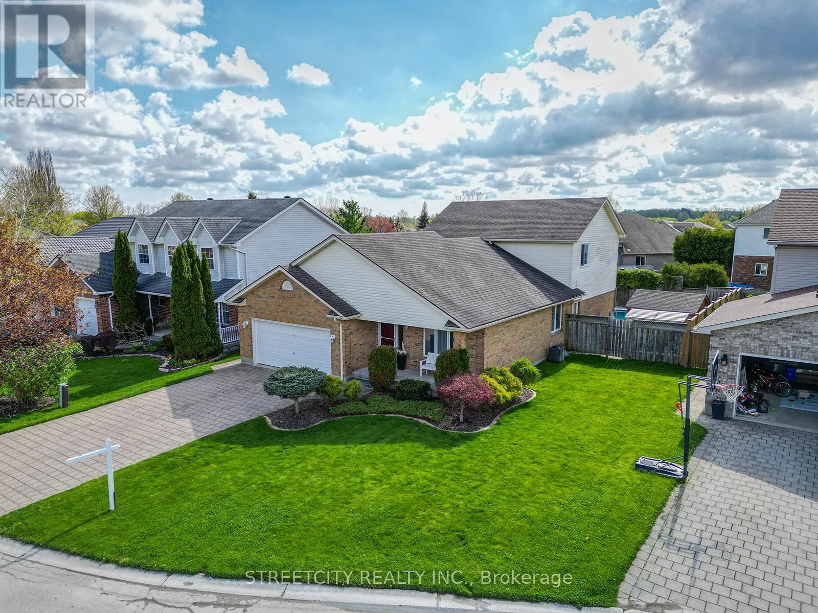 226 ANDREA CRESCENT