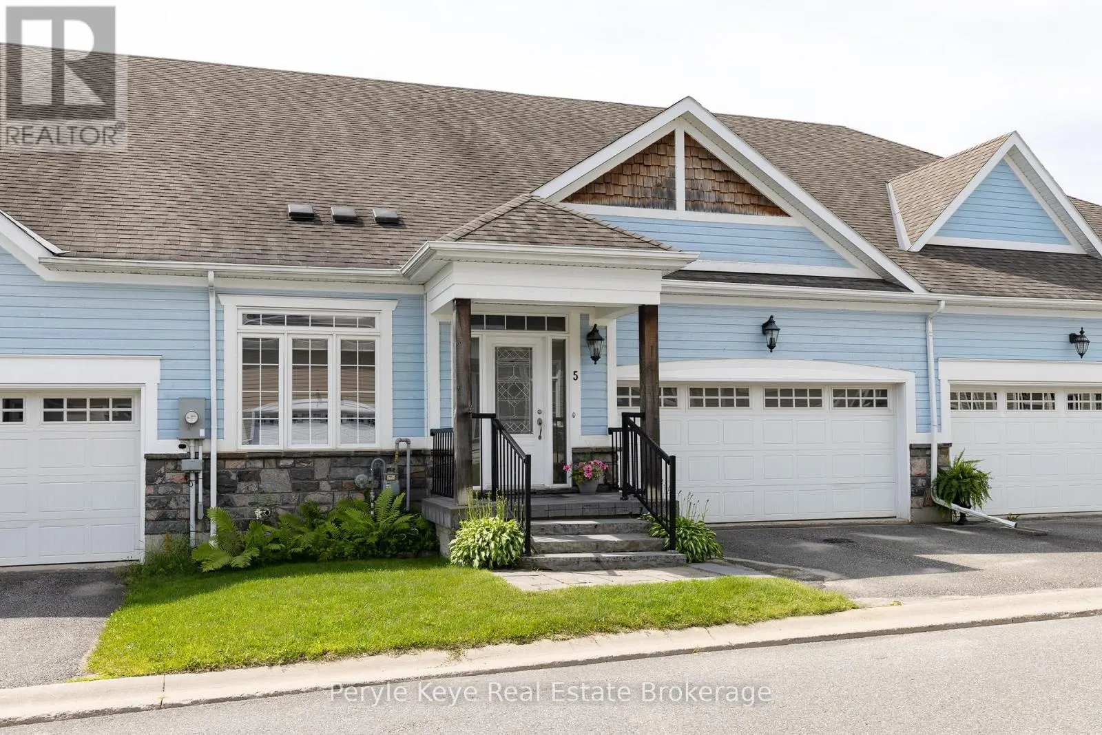 5 PRESCOTT CRESCENT