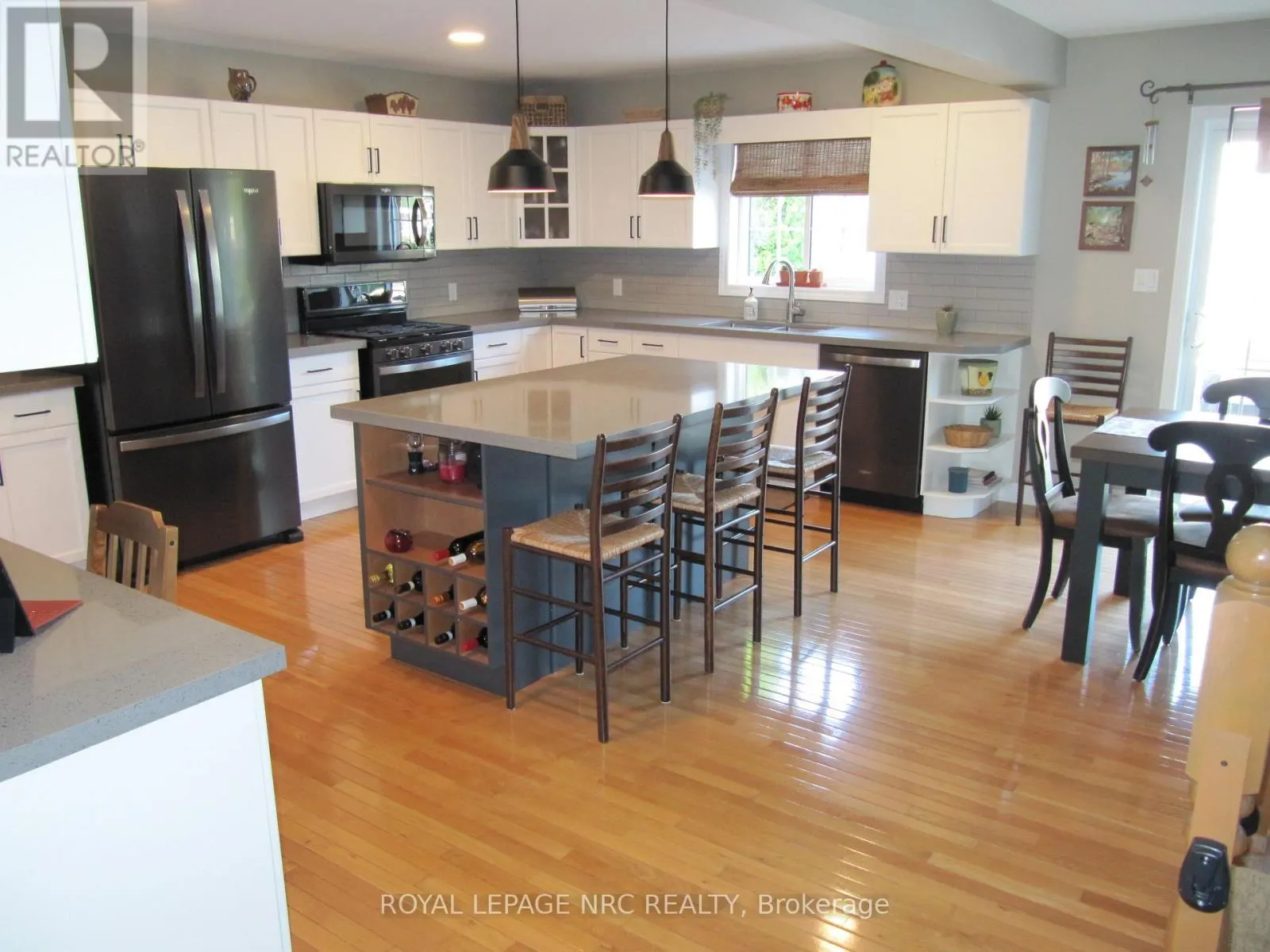 36 HONEY LOCUST CIRCLE