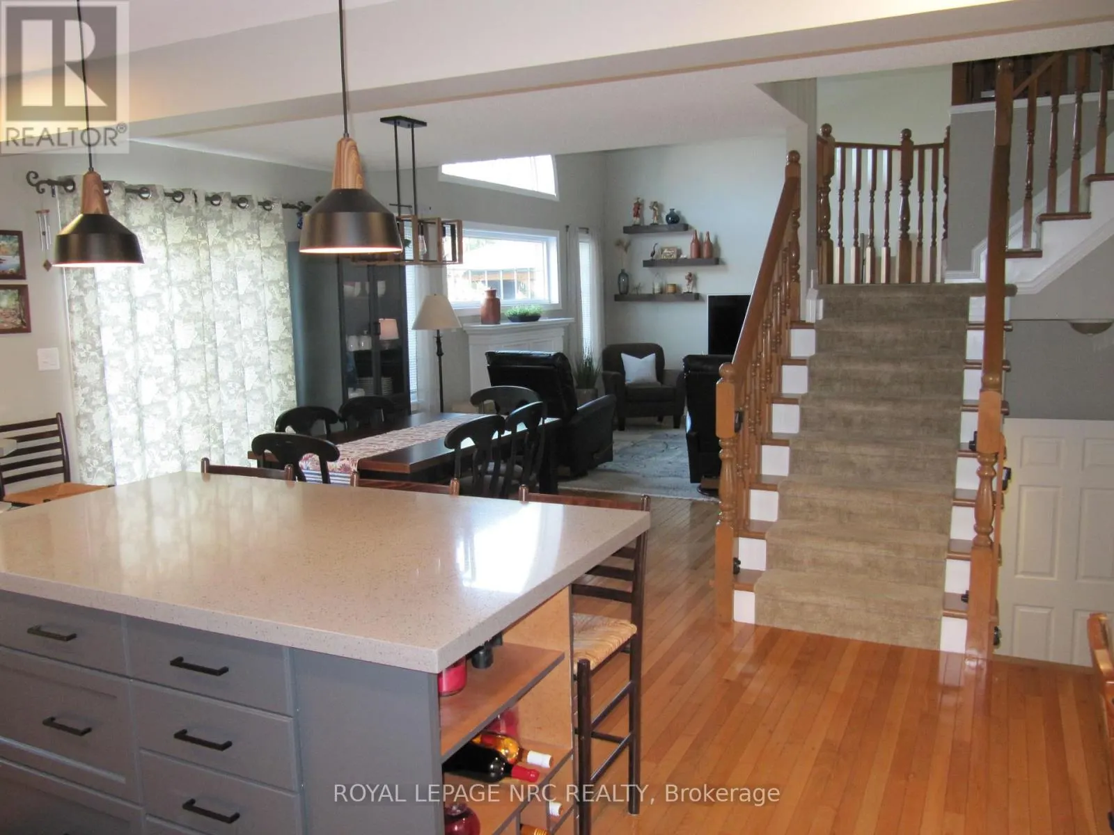 36 HONEY LOCUST CIRCLE
