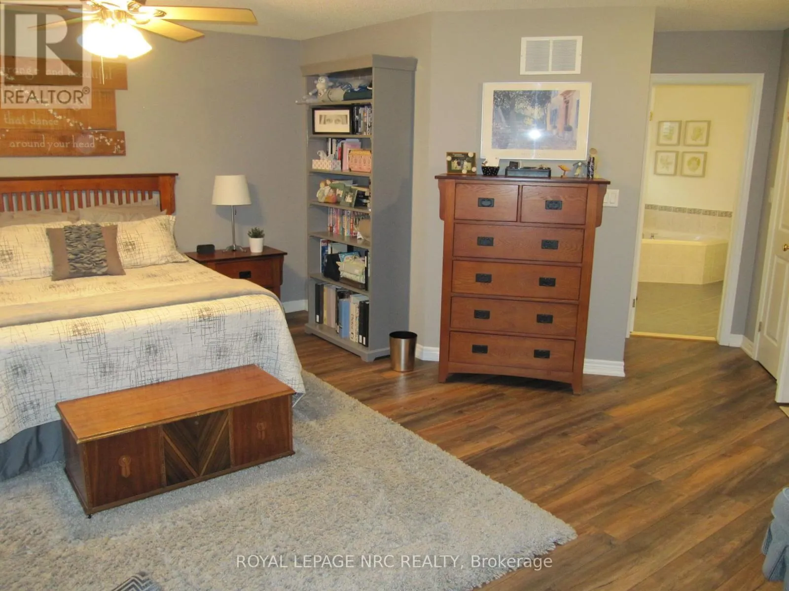 36 HONEY LOCUST CIRCLE